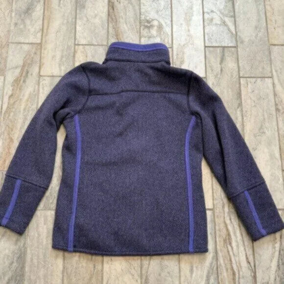 The North Face girls youth large 14/16 fleece lined warm purple jacket